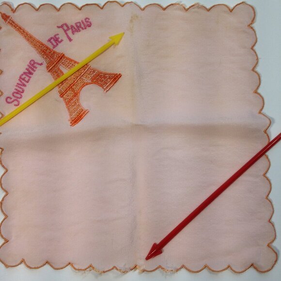 Lot 5 Vintage Handkerchiefs from the 50's handmade borders - Picture 11 of 13